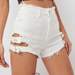 New Raw Hem strap denim Shorts